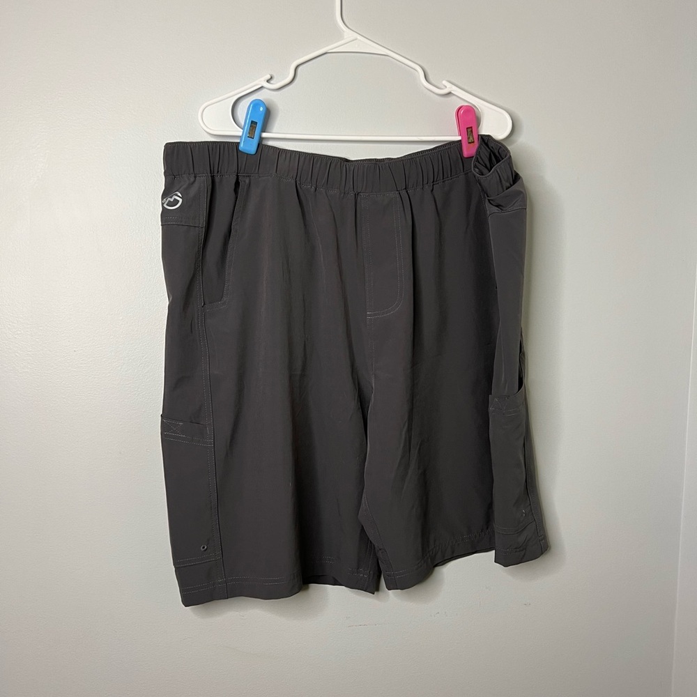Women’s Magellan fishing shorts (2XL)